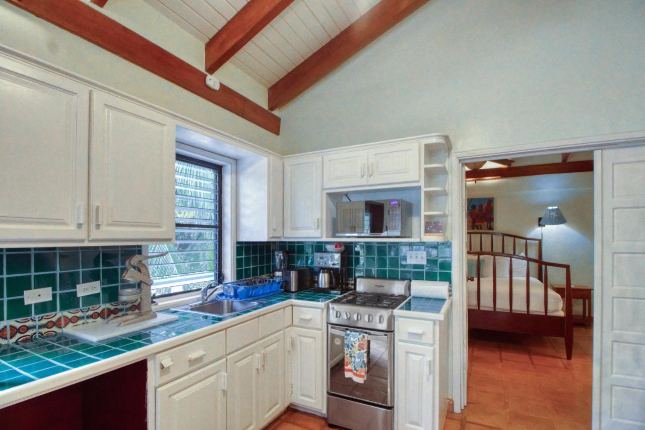 Condo #27 @ Beachside Villas Dangriga Exterior foto
